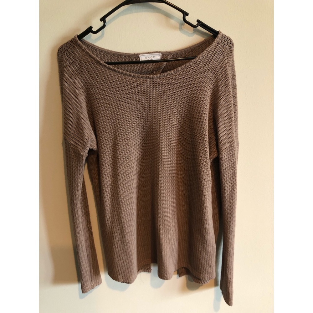 Knitted long sleeve top